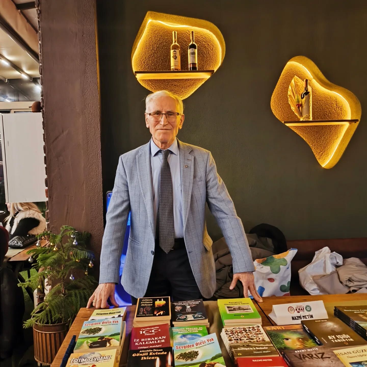 631091166 18378969238156662 4081730245239356150 N