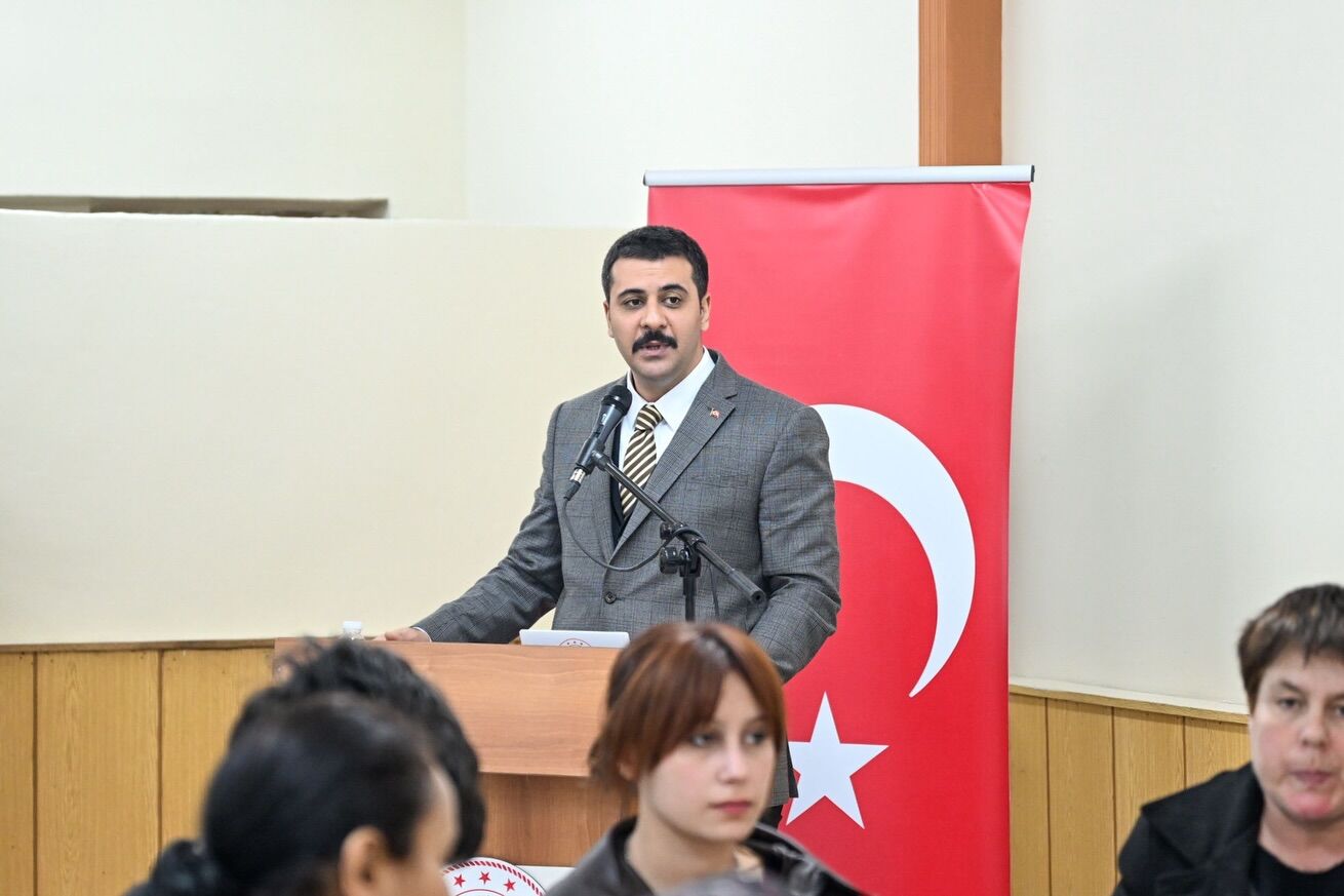 645779139 18526379842069775 6205501136839941838 N