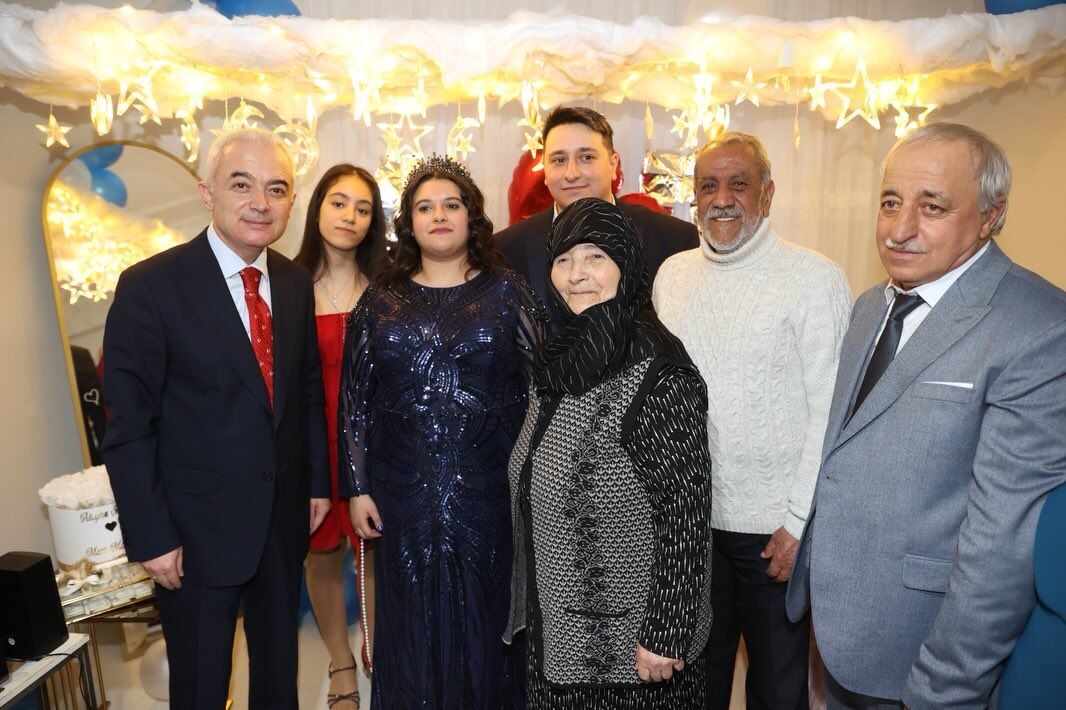 655504213 18193962484357661 6957698118428128287 N