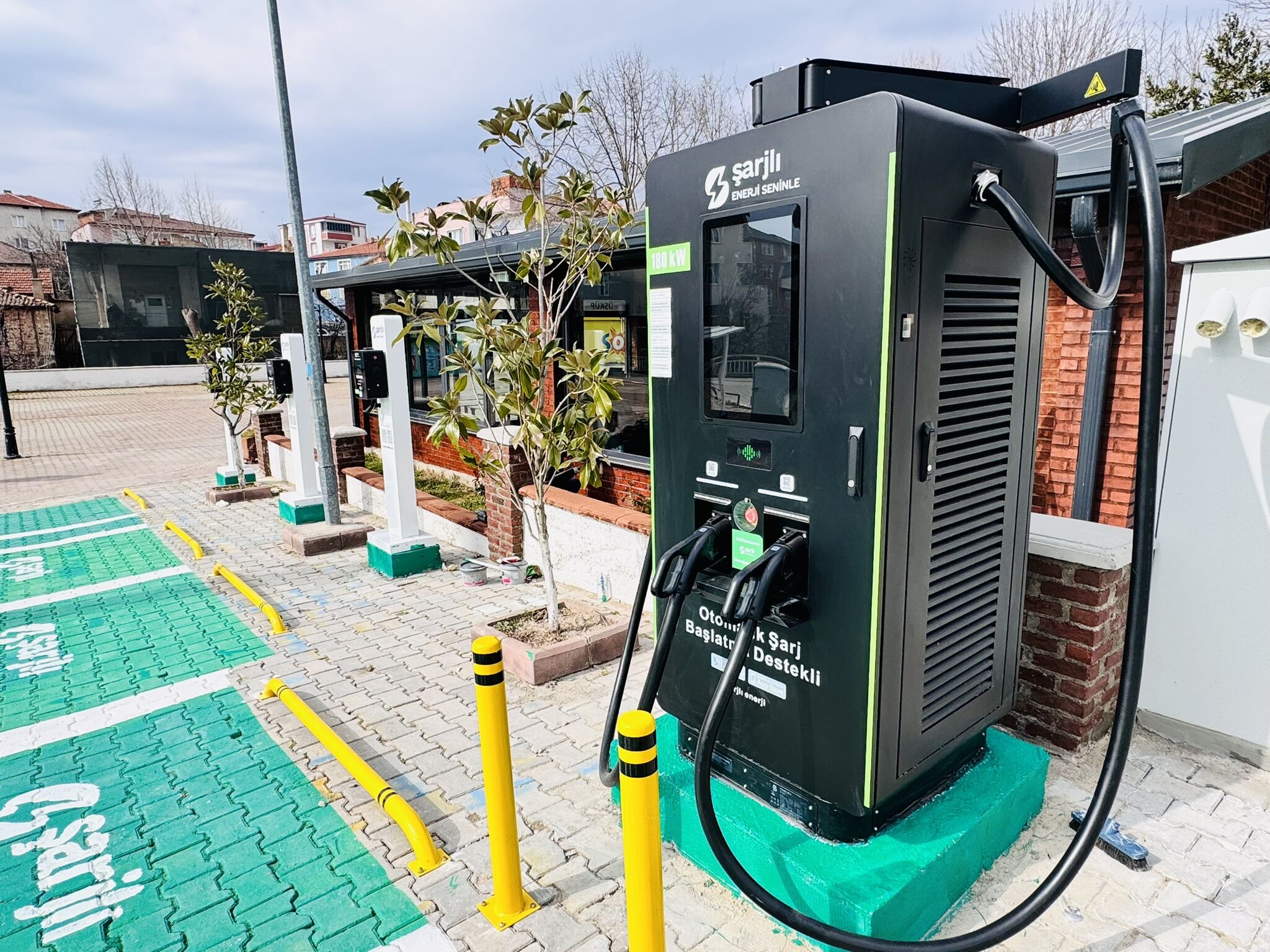 655943377 1782590036468901 4717775137881538232 N