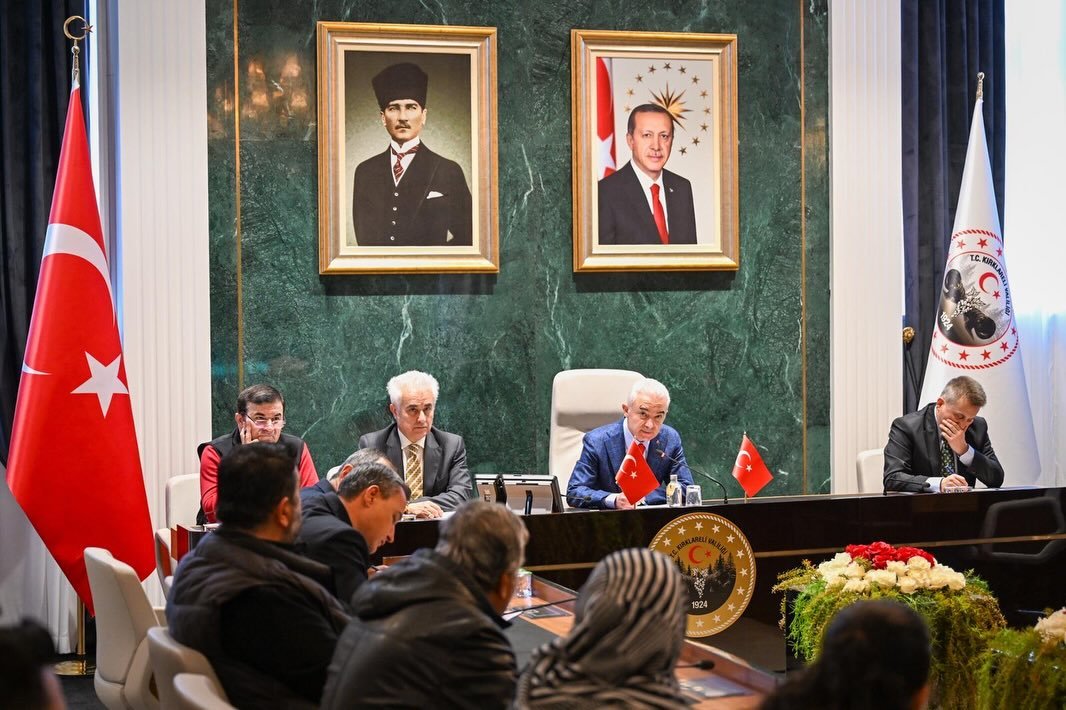 657424336 18194429962357661 7255681547102911520 N