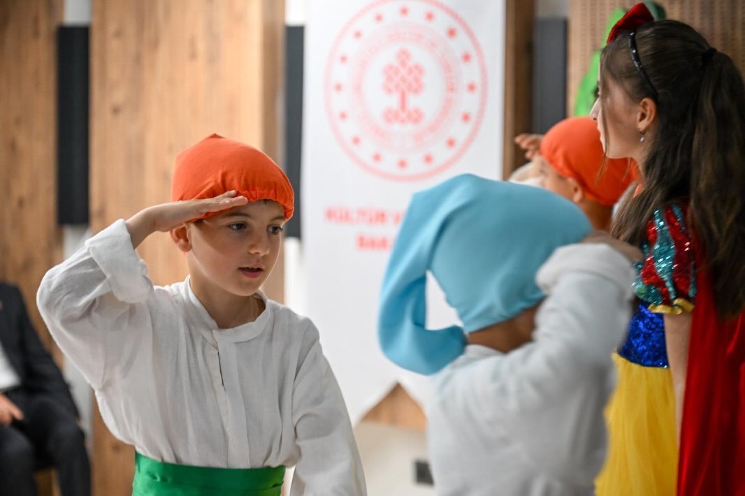 657603892 18195084196357661 7698503466700829659 N