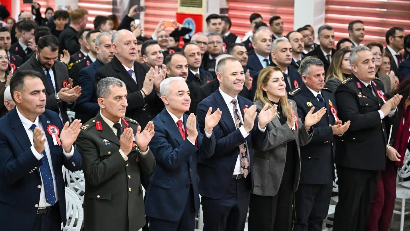 6B2B3Cb4 Fab7 4D2E 903B 939E1891D64A