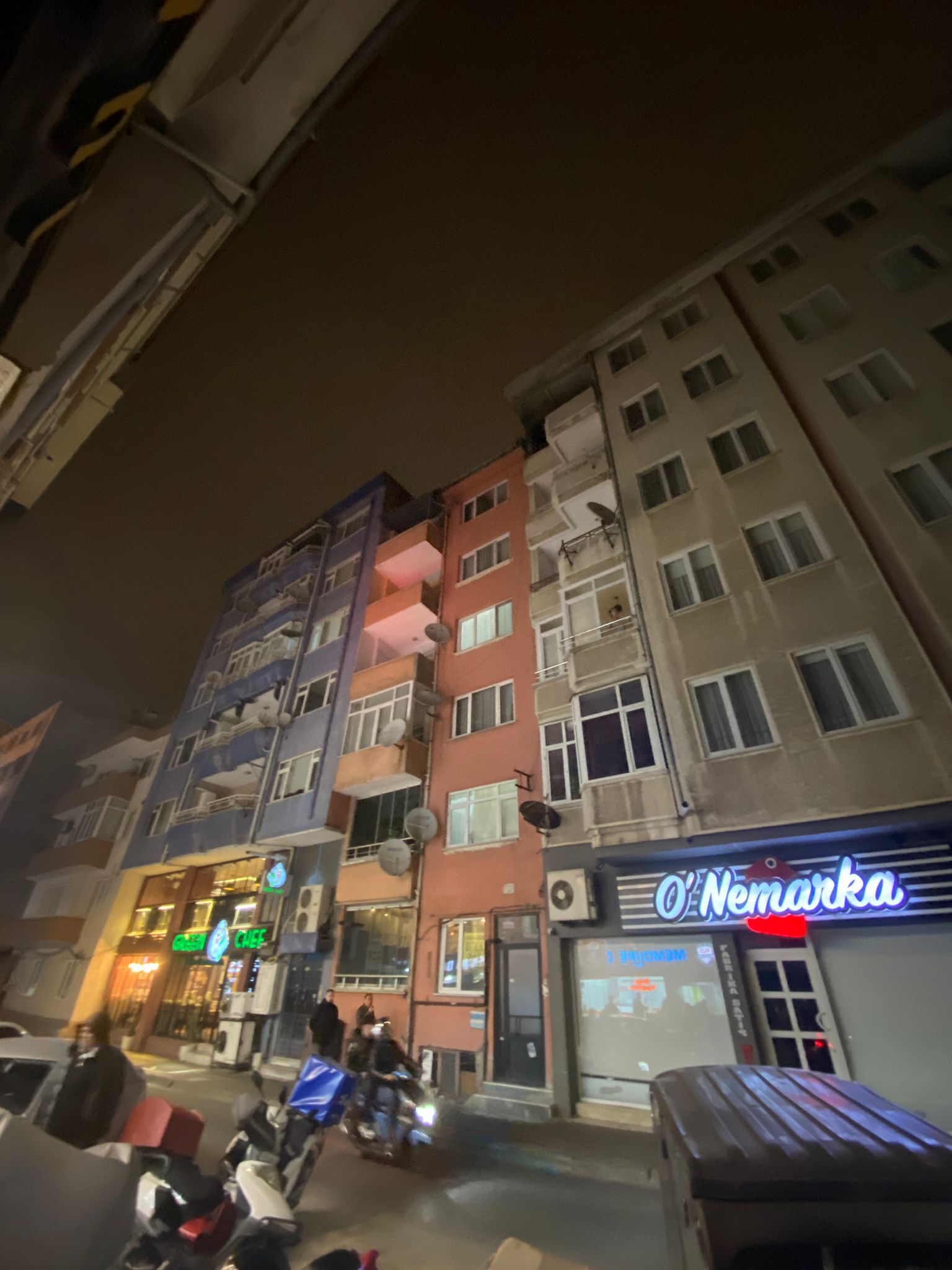 7B871Ddd E4A4 4520 B827 00428E2110Df