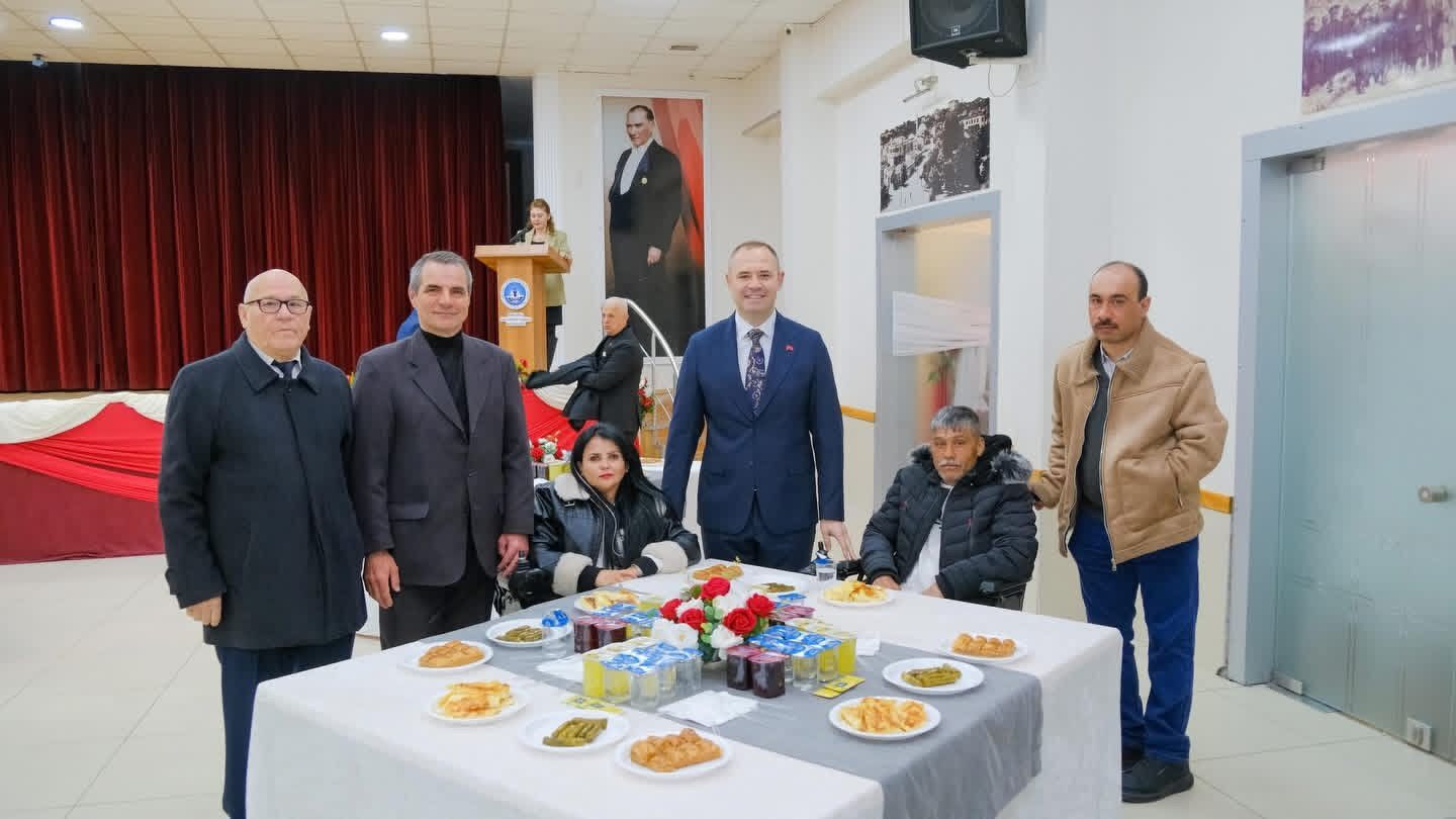 A9591C3C 2F75 4091 A625 68464D24Bfb6