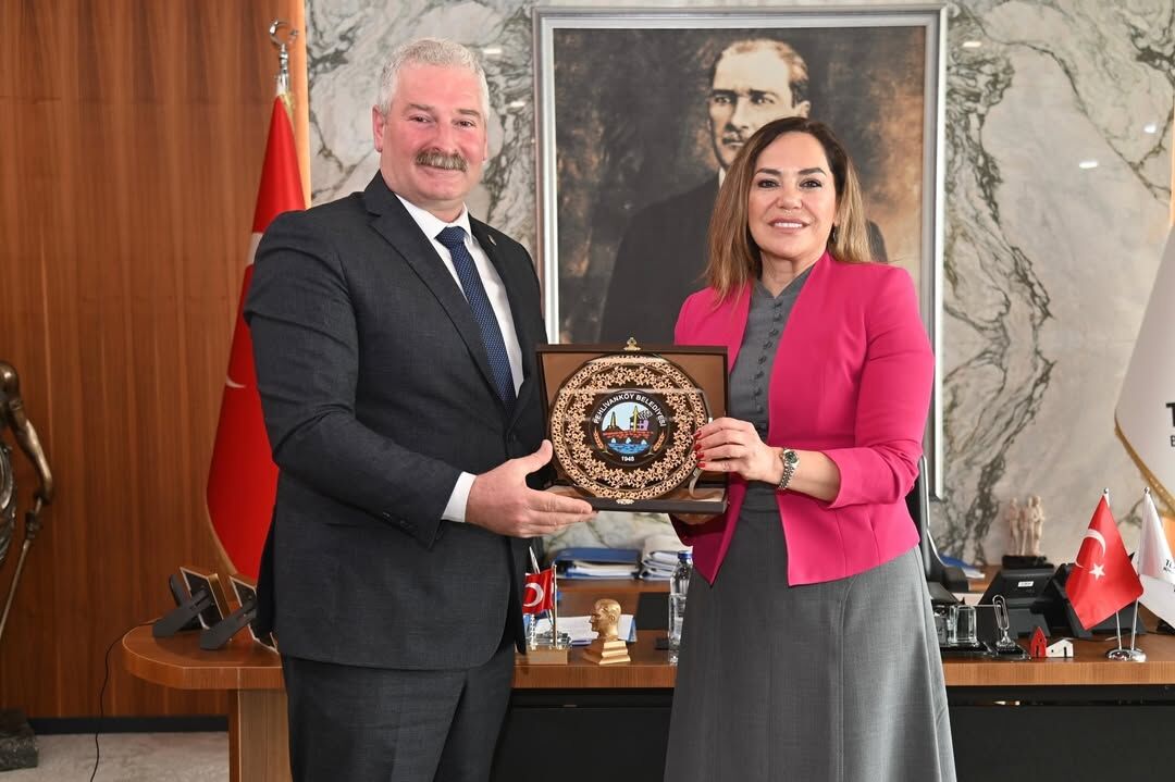 Bugün, Tekirdağ Büyükşehir Belediye Başkanımız Sayın Dr. Candan Yüceer’i Makamında Ziyaret Edere (2)