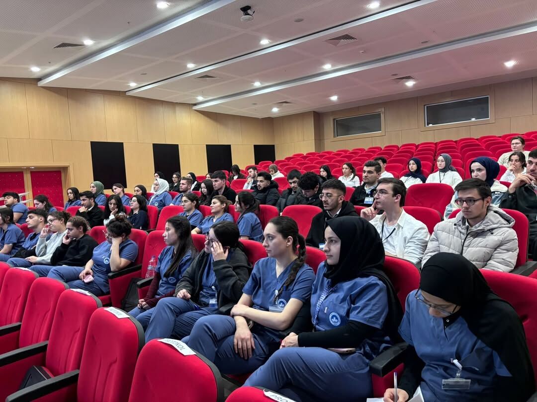 Kırklareli Eğitim Ve Araştırma Hastanesi’nde Bağımlılıkla Mücadele Eğitimi Düzenlendiyeşilay Dan (1)