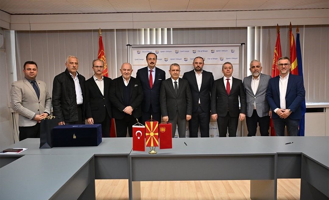 Kuzey Makedonya’nın Başkenti Üsküp’ün En Tanınmış Simgelerinden Biri Olan Taş Köprü, Yakında Tar (1)