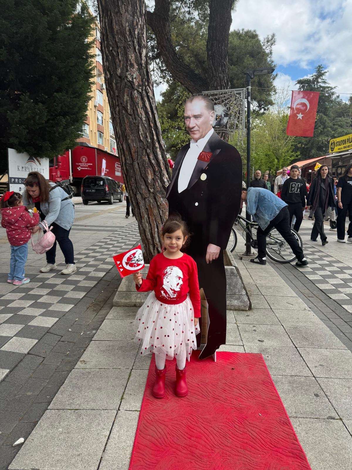 006Faf2F 4D2F 4844 B7A5 F5518B565Eb1