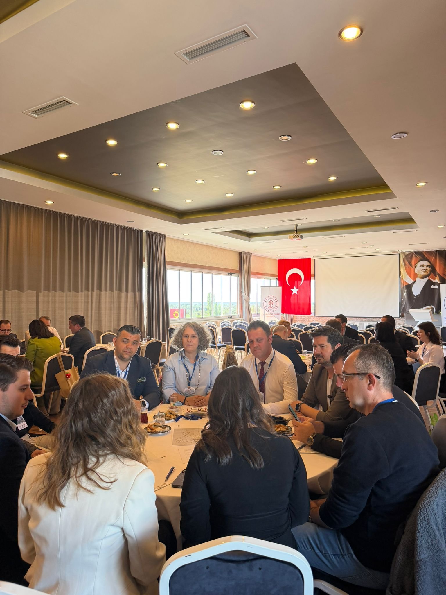 3734B788 3099 4276 9E54 39Bdfc33A387