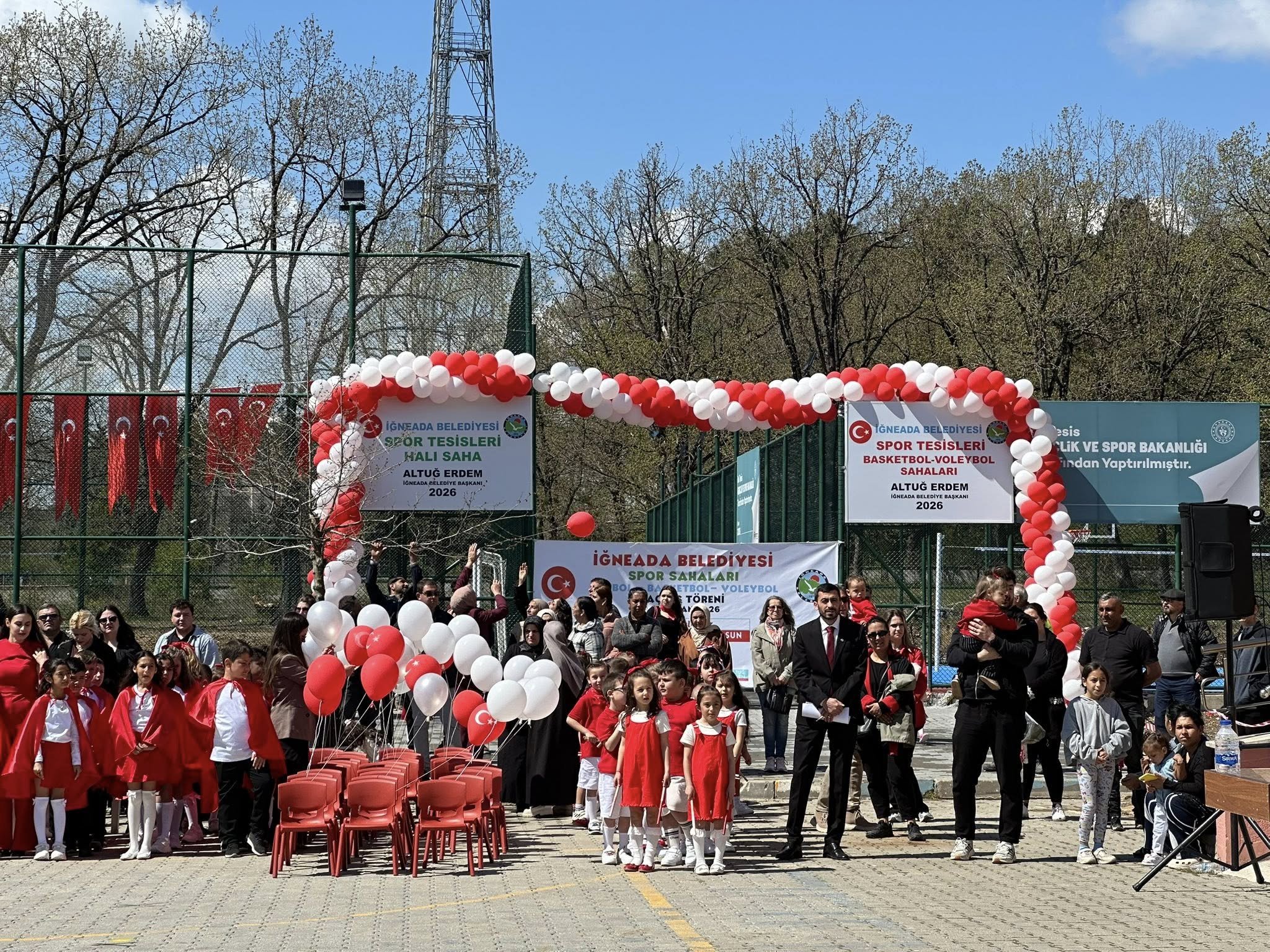 654855292 10163538951889331 7552932032375425928 N