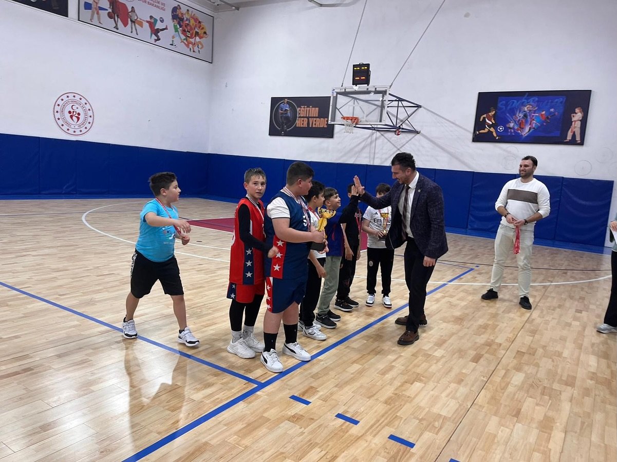 656891361 17958878958109197 2756656004482285914 N