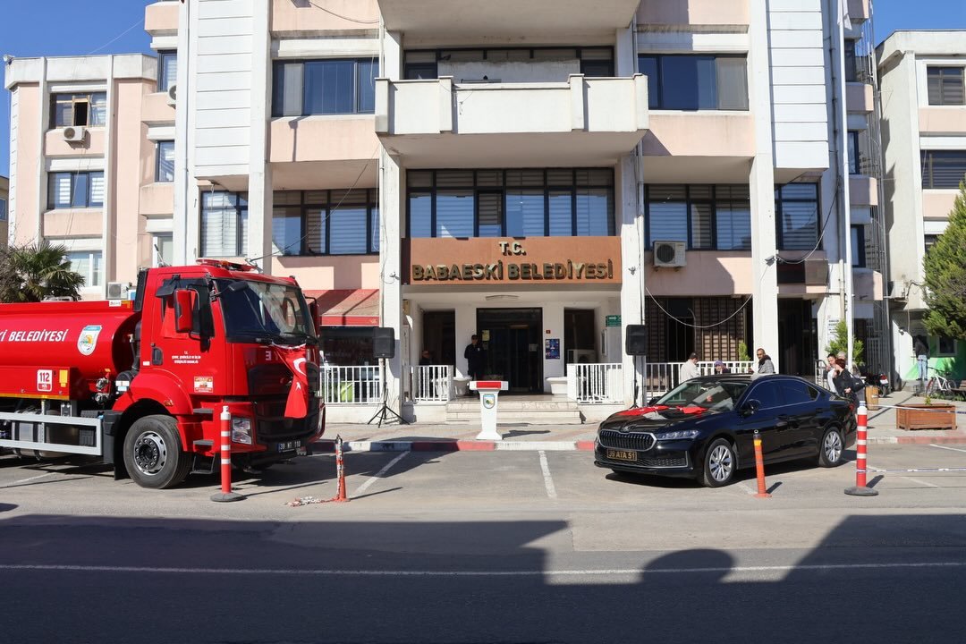 660781562 17960348922109197 5365460872772867080 N