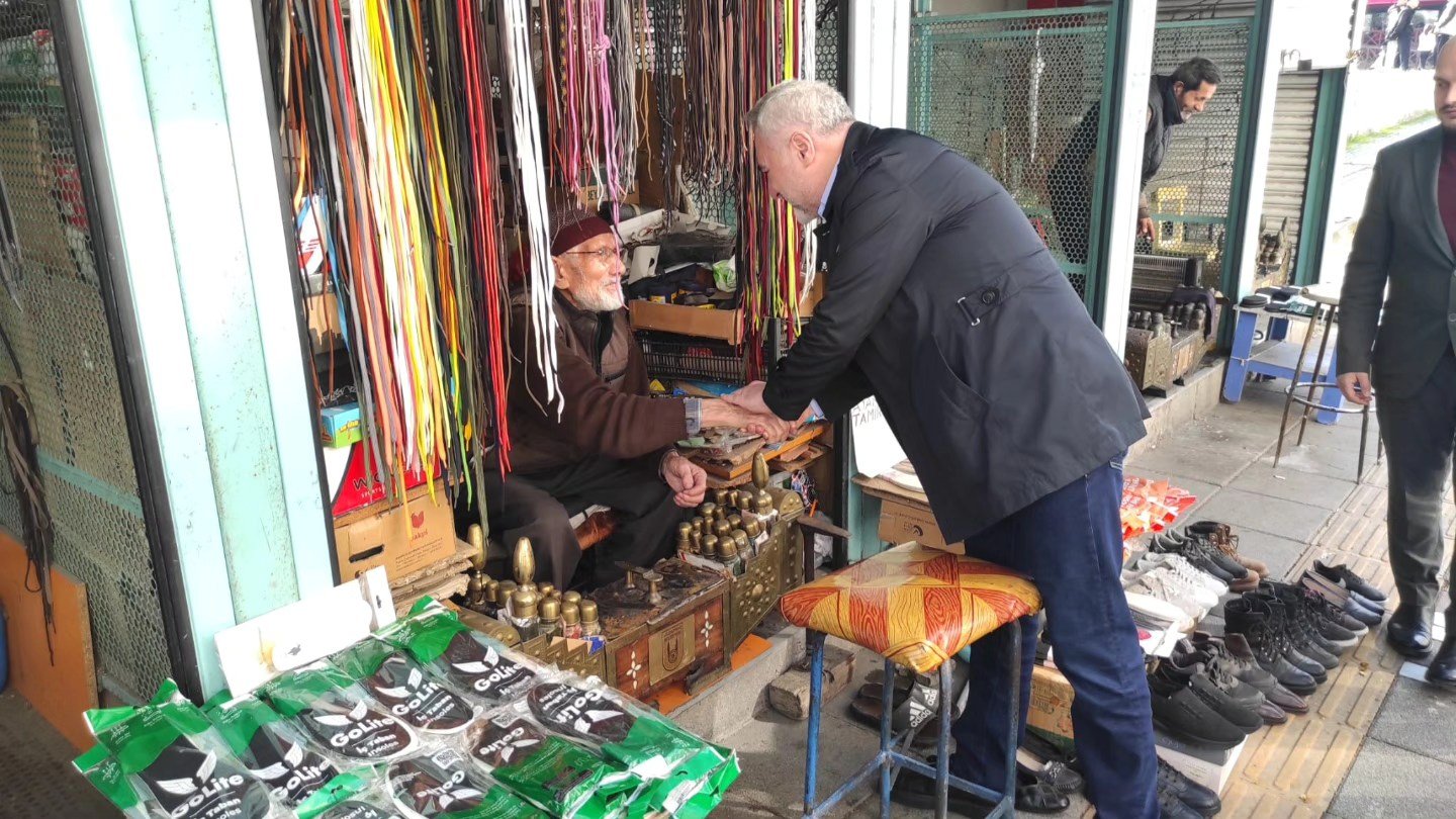 666512265 888071104261988 8517207867794857873 N