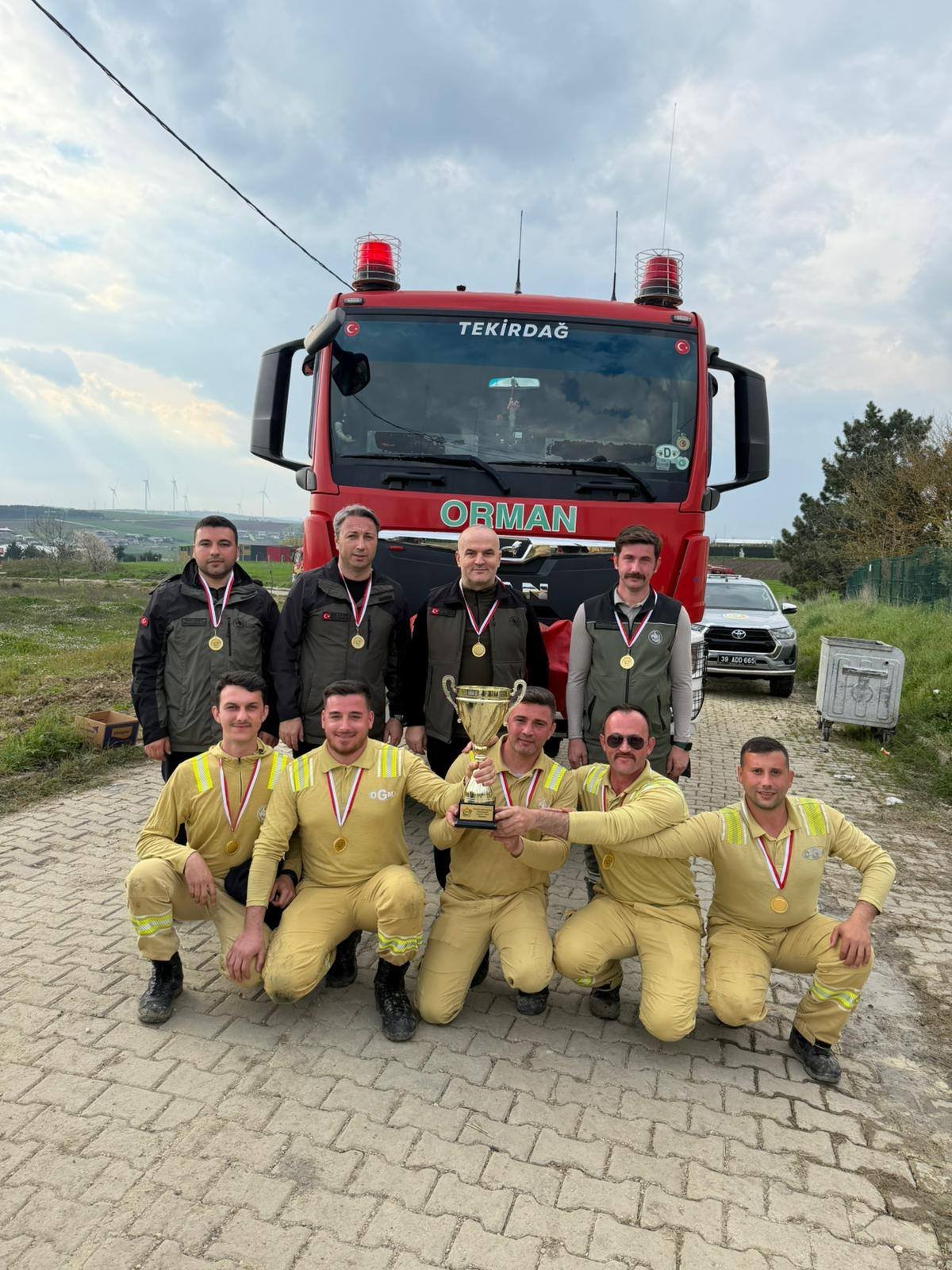 667394592 10233495076341885 5486358380872630581 N