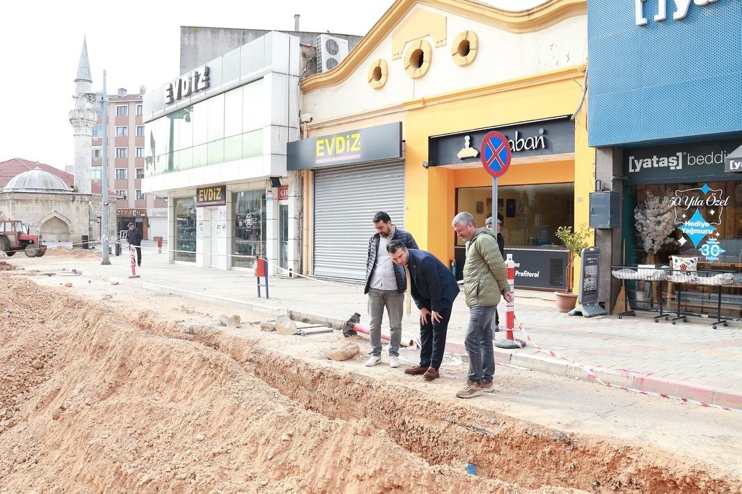 671177201 17963401800109197 4217079815235814320 N