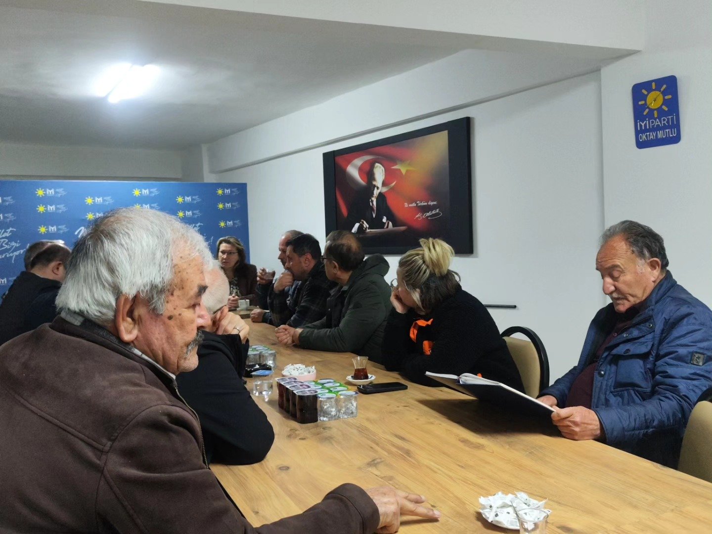 671382676 10230754714803043 4943028958845574834 N