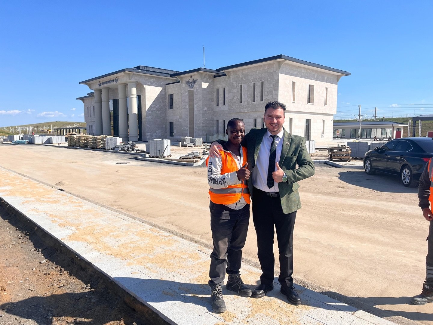 671753985 17964641142109197 921452164016838285 N