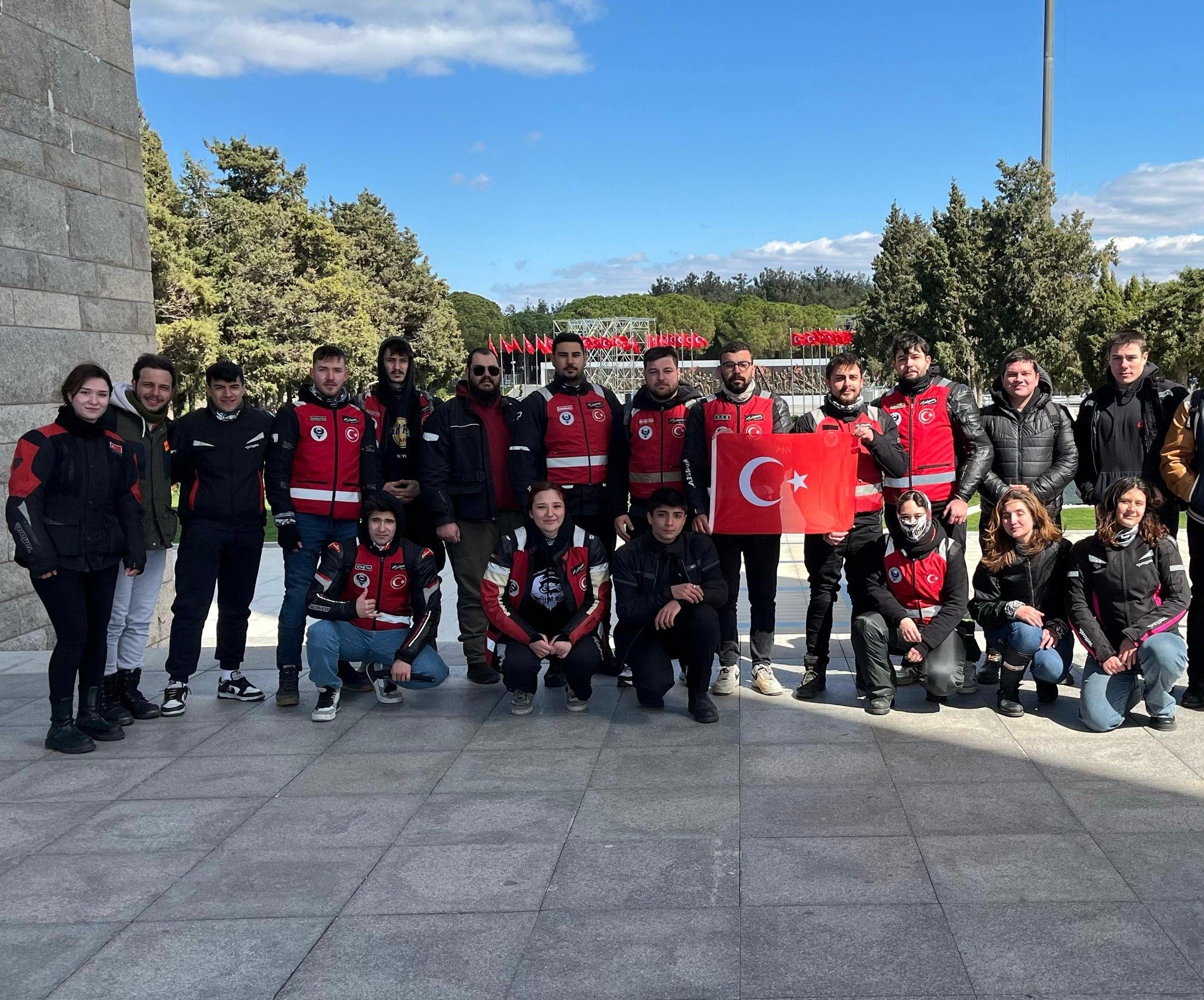 672319414 2549867635411089 7882315074563370283 N