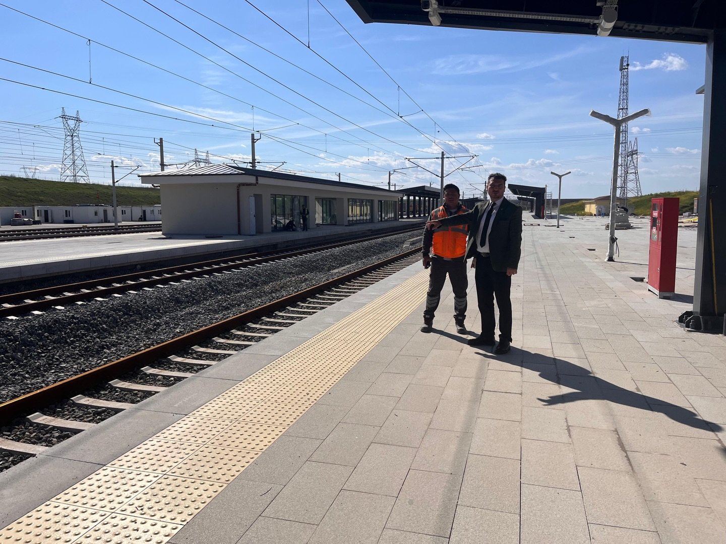 673153883 17964641274109197 6822141916197491901 N