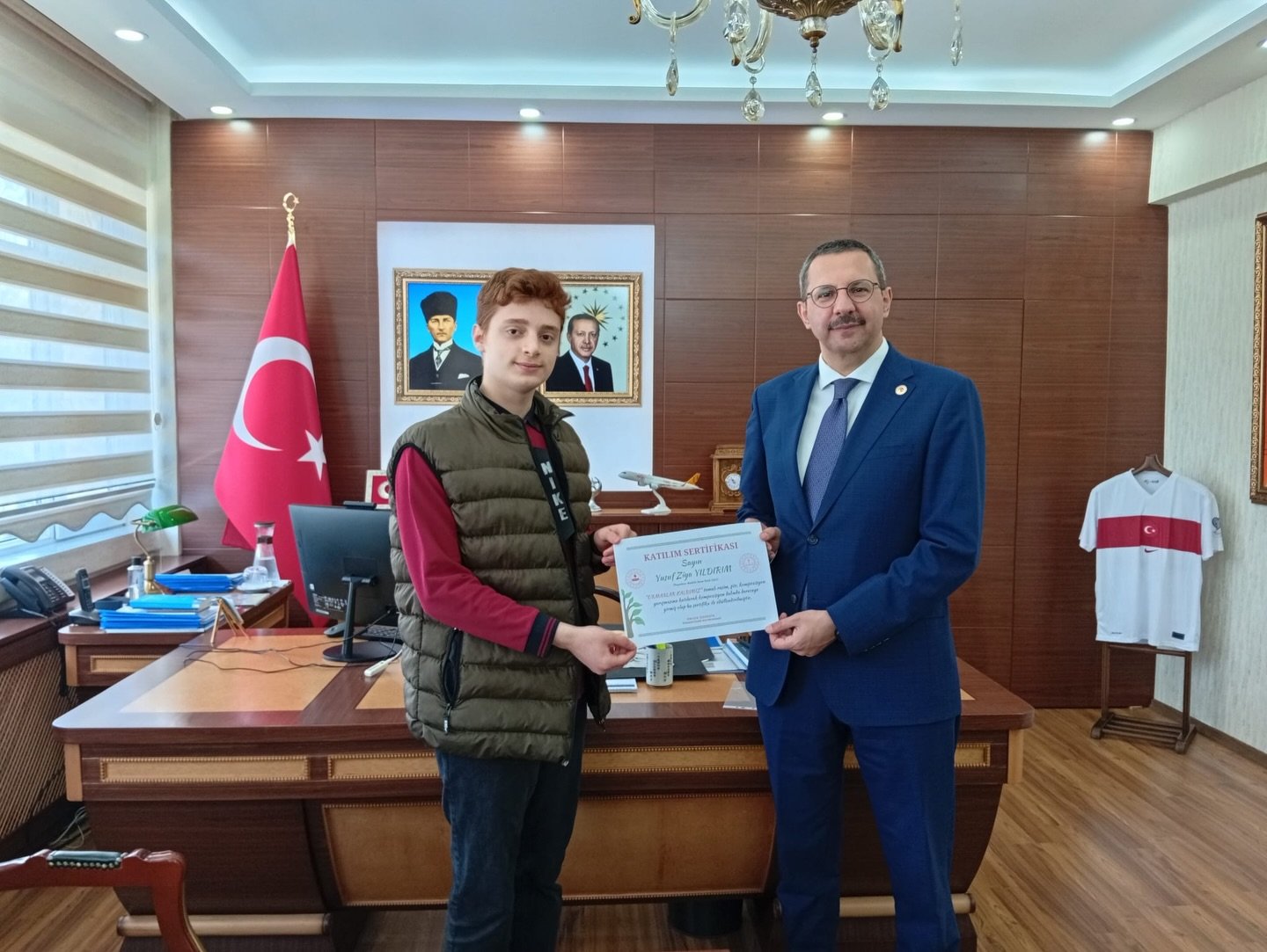 675443794 18048230150726746 8570098263606463486 N