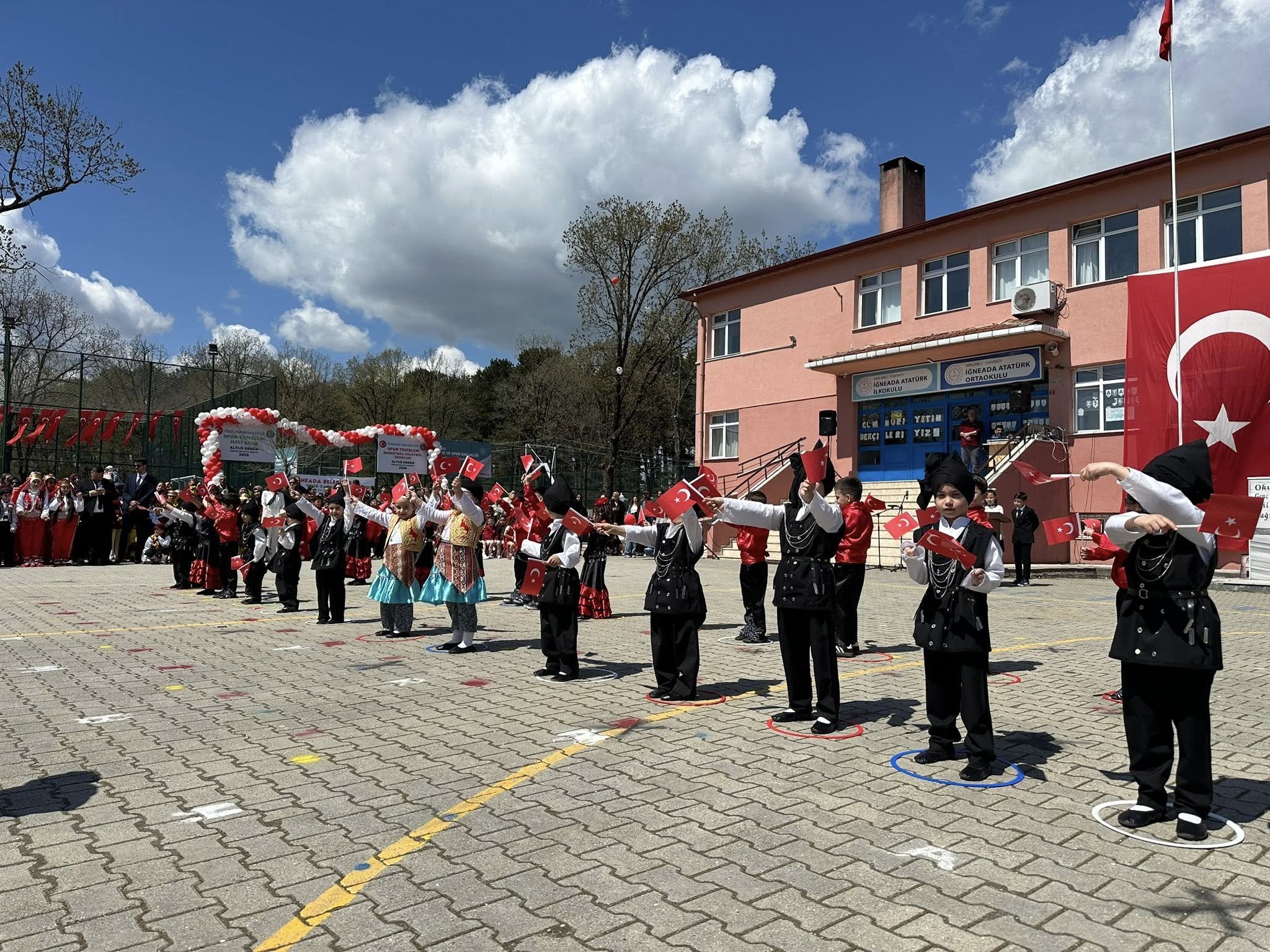 676617578 10163538950789331 6158529301540663109 N