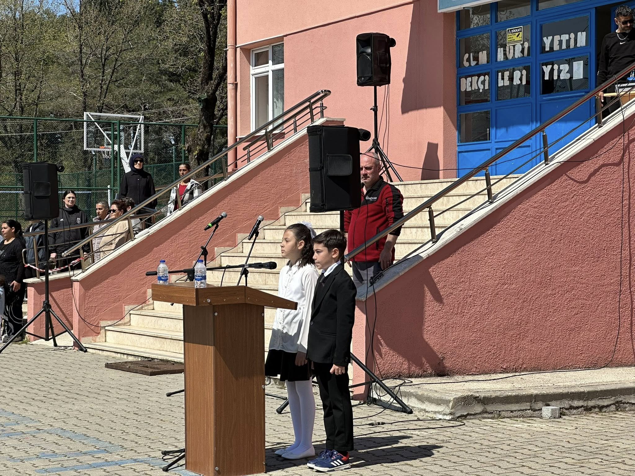 676987606 10163538952864331 8032294382241773073 N