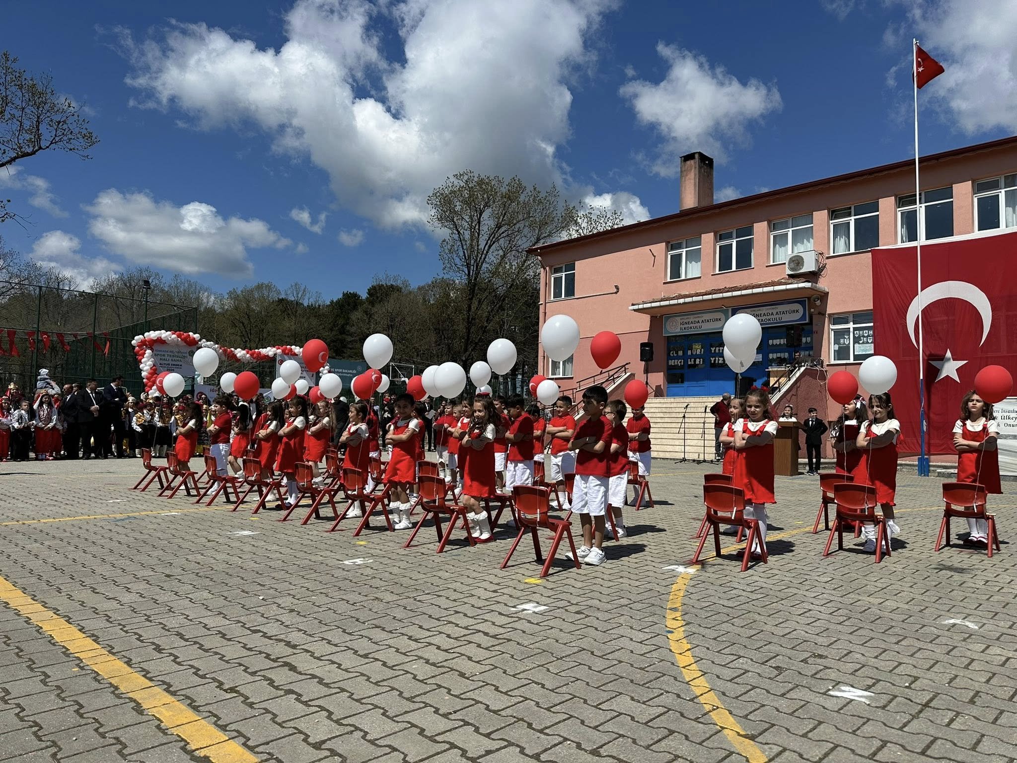 677575470 10163538949634331 6604890965810565029 N