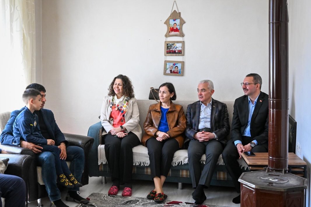 681105158 18197881759357661 7832136449960651541 N