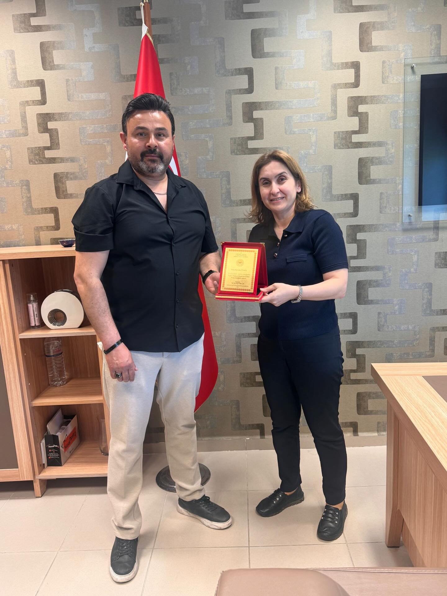 683148602 18108199673510207 7408597037292114961 N