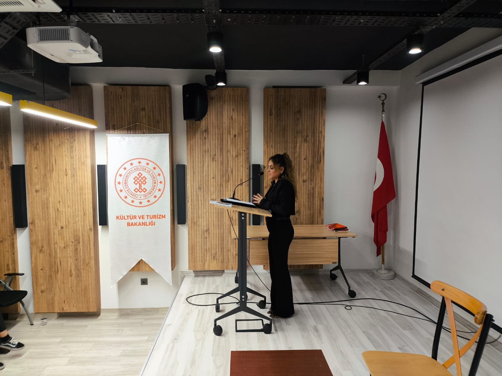 B0793697 9E9E 4F4A B0Bd A809E2272046