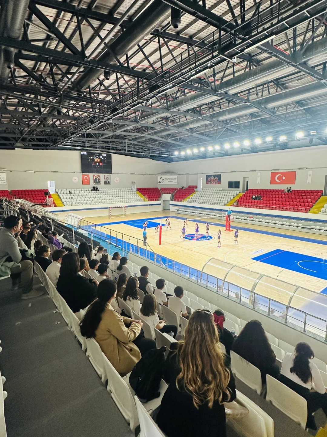 🏟️ Bugün Hamitabat Nazmi Uçak İlkokulu Öğrencilerini Lüleburgaz Spor Salonu’nda Ağırlamaktan B (3)