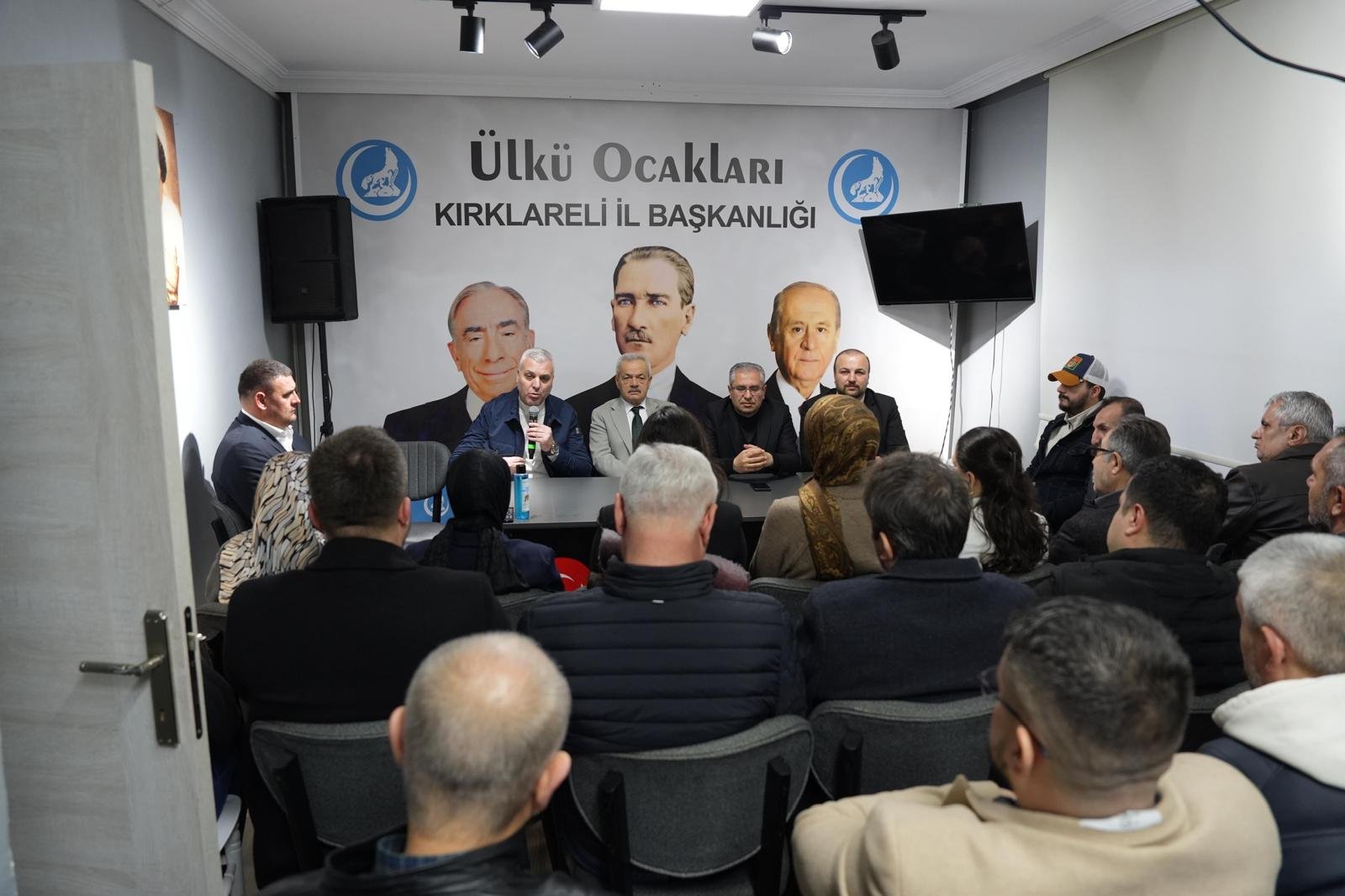 C2Dbae64 F98D 4001 B79B F57010F9E004