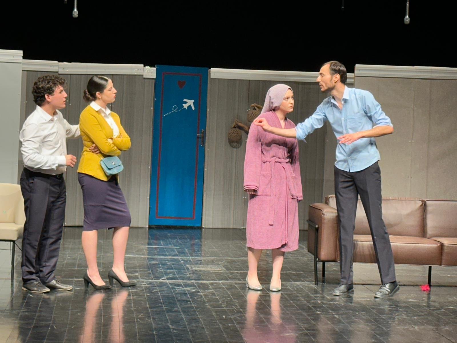 D5604Ec0 3139 4F56 Abff 0B45Fb1A85Be