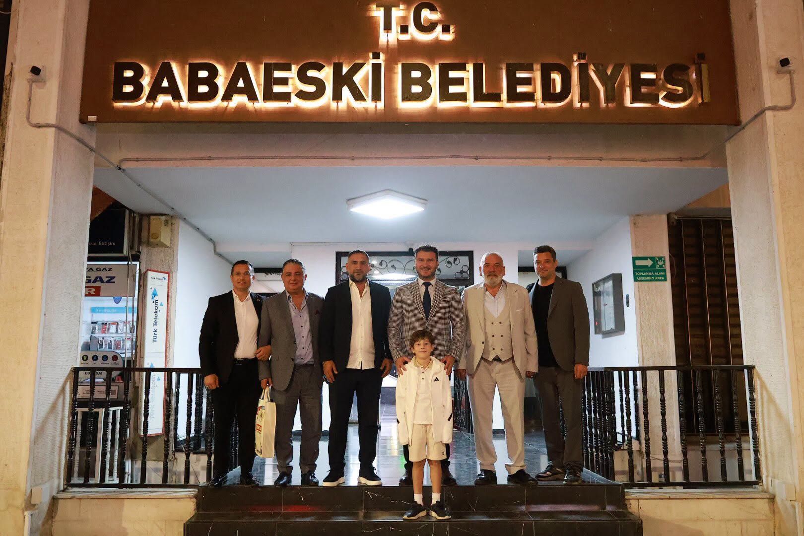 Başkan Fırat Yayla, Spor ve Sanat Dünyasının Ünlü İsimlerini Ağırladı