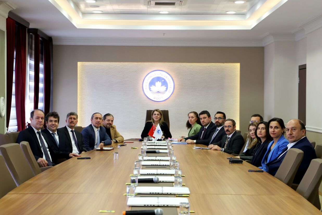 KLÜ’de Yönetim Kurulu Toplantısı Düzenlendi