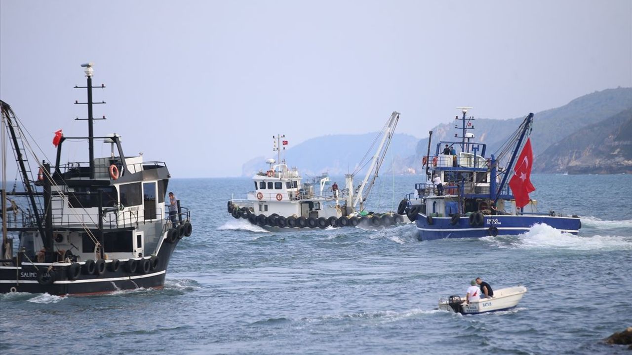 Kırklarelili Balıkçılar, Av Yasağının Sona Ermesini Bekliyor