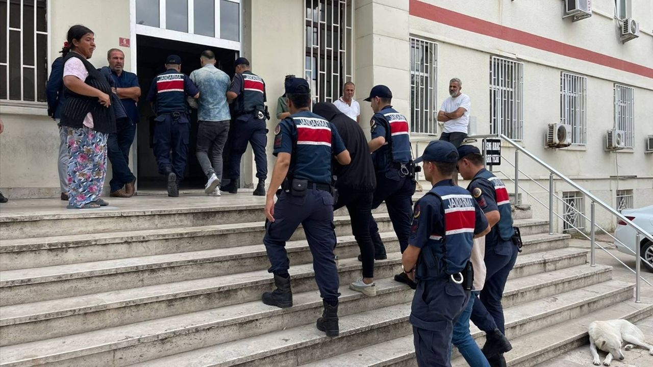 "İnsan Kaçakçılığı" İddiasıyla 19 Şüpheli Tutuklandı