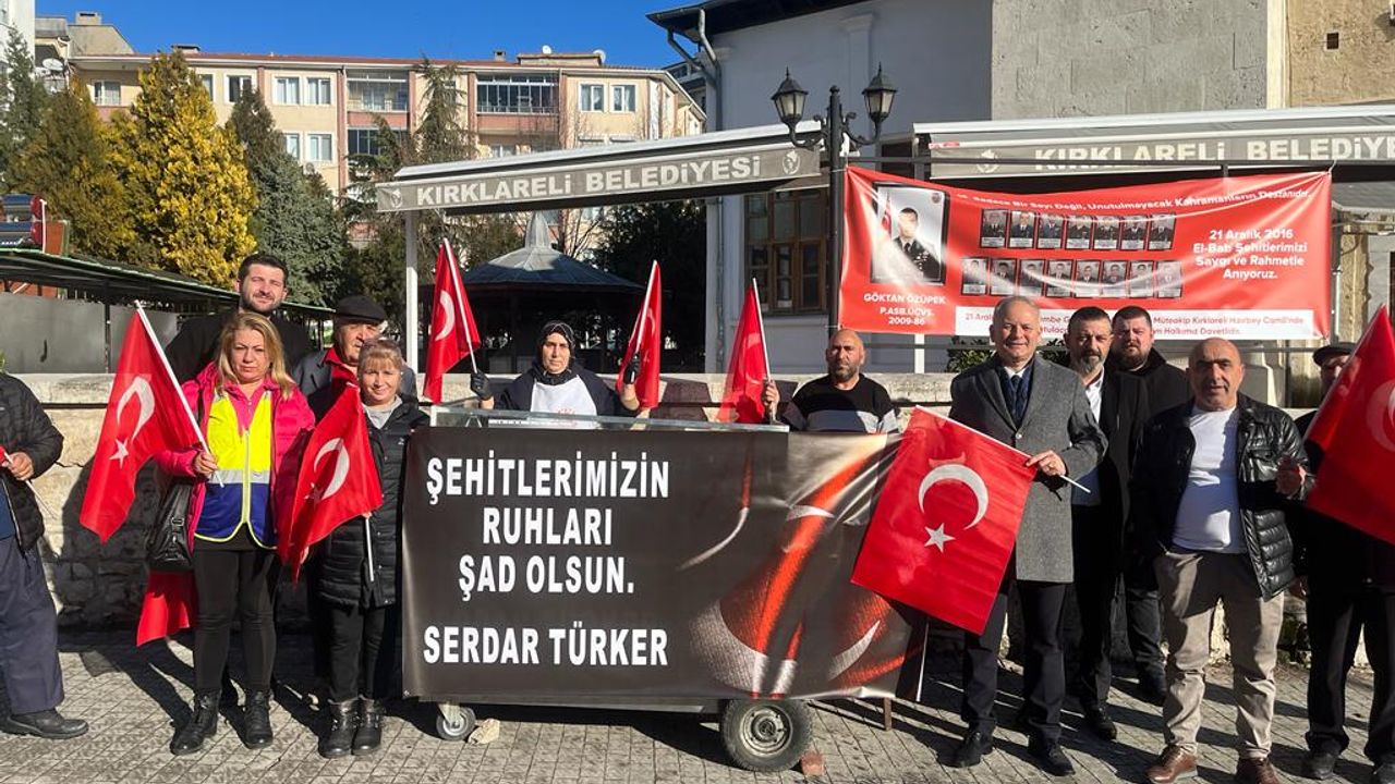 Serdar Türker Şehitlerimiz Hayrına Lokma Dağıttı