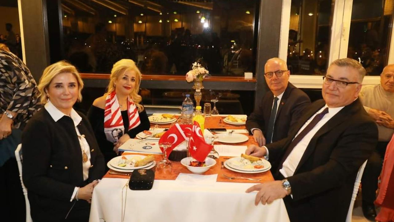Başkan Kesimoğlu, ADD’nin Yemeğine Katıldı