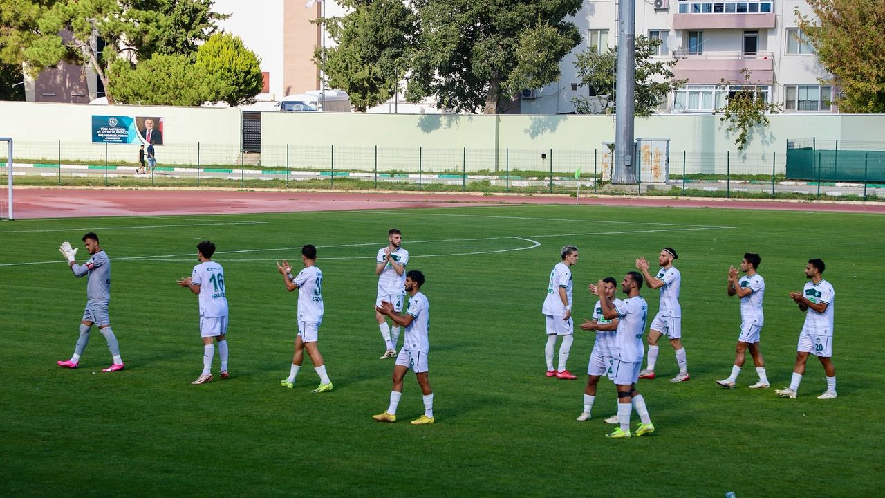 Kırklarelispor Üstünlüğünü Koruyamadı