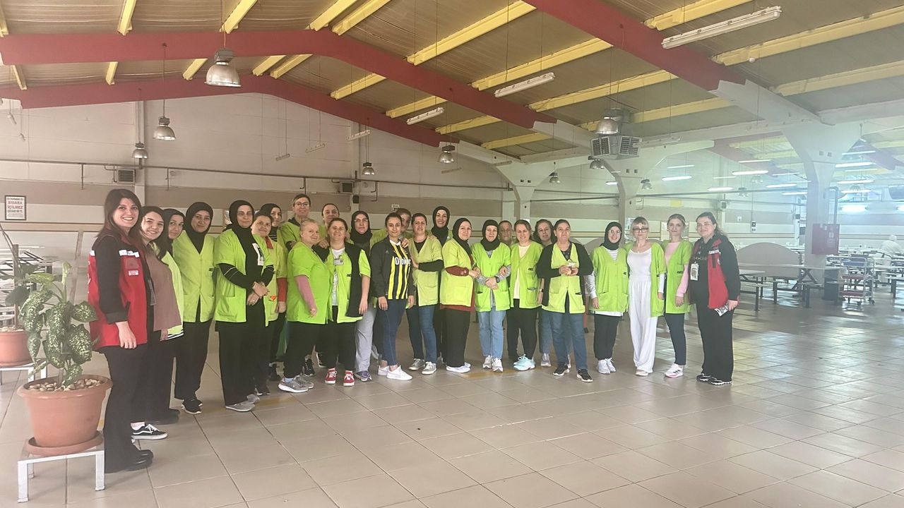 KIRKLARELİ; Fabrika Çalışanlarına Koruyucu Aile Bilgilendirmesi