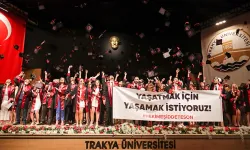 Trakya Üniversitesi Sağlık Ordusunun Son Neferlerini Uğurladı