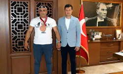 Türkiye'nin Sayılı 'Powerlifting' Sporcusundan Ziyaret