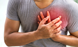 Kalp Çarpıntısı Ciddi Sağlık Sorunlarının Habercisi Olabilir