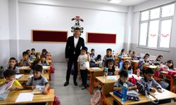 5 Bin Öğrenciye Kırtasiye Seti