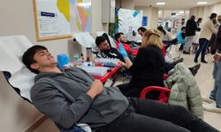 Kırklareli Üniversitesi Öğrencilerinden Kan Bağışı