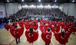 KIRKLARELİ’NDE 23 NİSAN COŞKUSU SALONLARA SIĞMADI