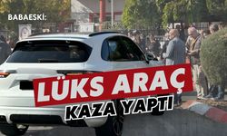 Babaeski: Lüks Araç Kaza Yaptı