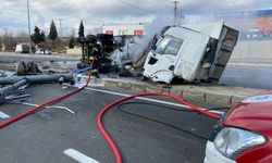 Tekirdağ'da Kaza Yapan Tır Alevler İçinde Kaldı